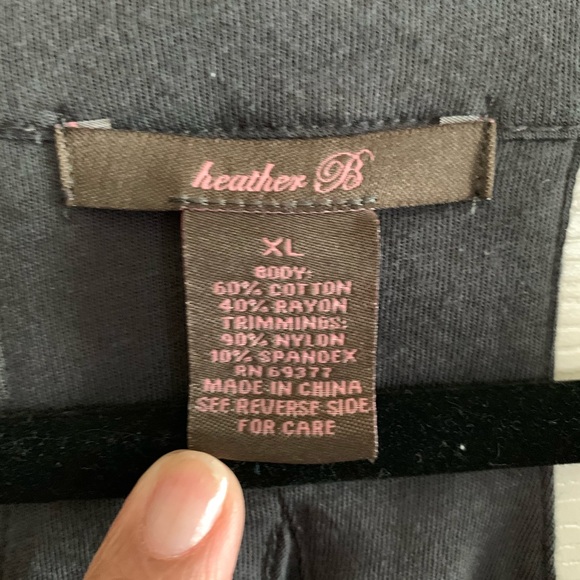 Feminine Grey and Cream Tank with Sheer Side Panel - Picture 3 of 5